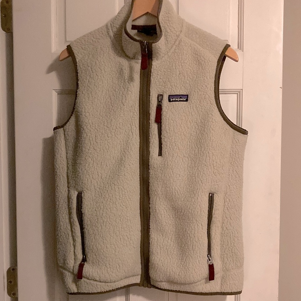 Womens Patagonia Retro Fleece Sherpa Vest. Size Large.